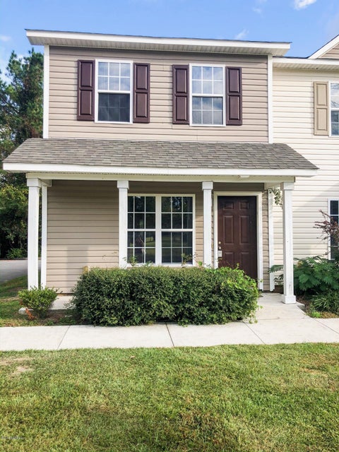Townhouse For Rent - 360 Hunting Green Drive<br/> Onslow County, Jacksonville, NC 28546