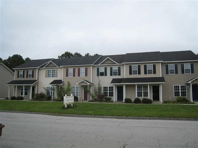 Photo of 360 Hunting Green Drive, Jacksonville, NC 28546 (MLS # 100598803)