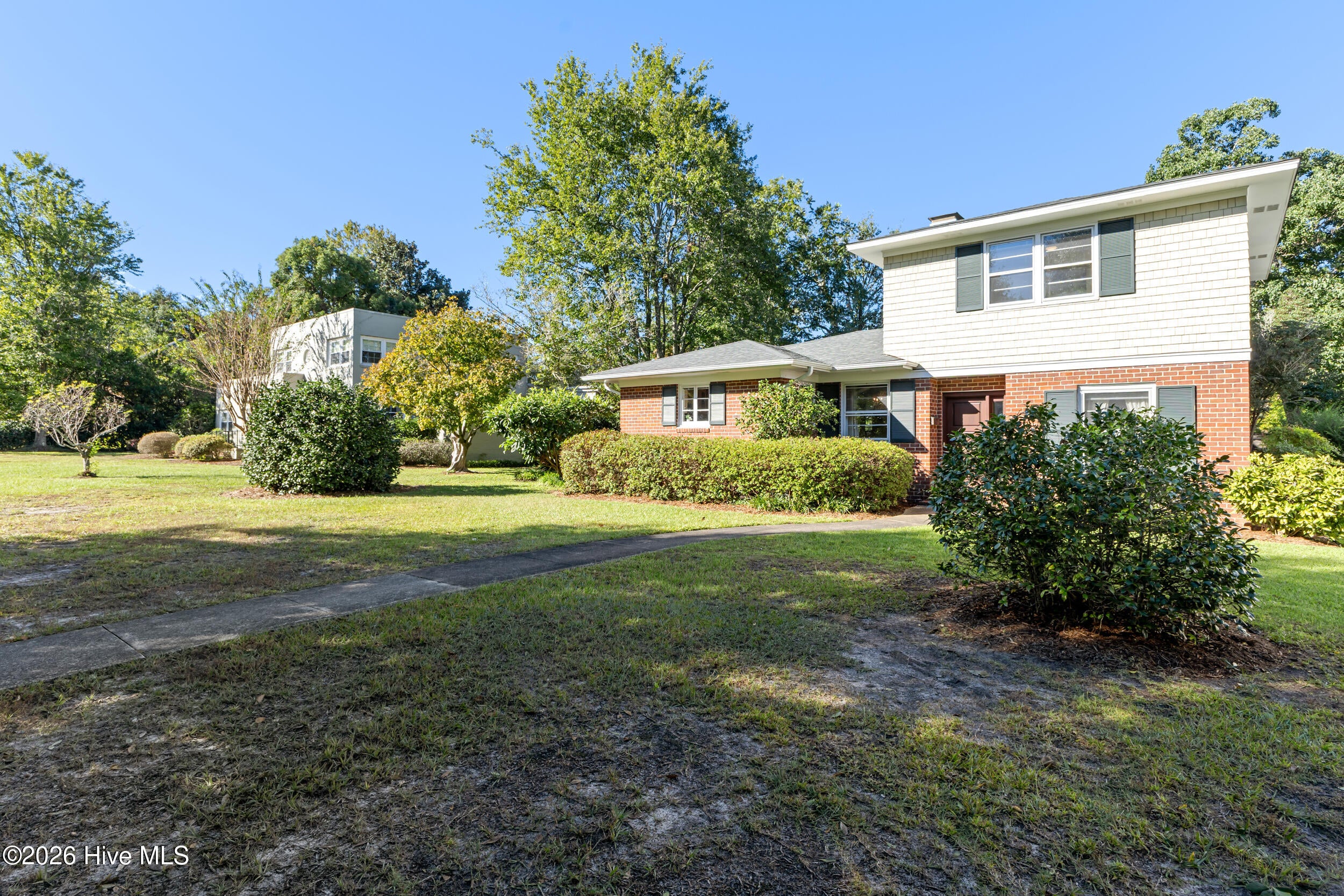 1206 Essex Drive