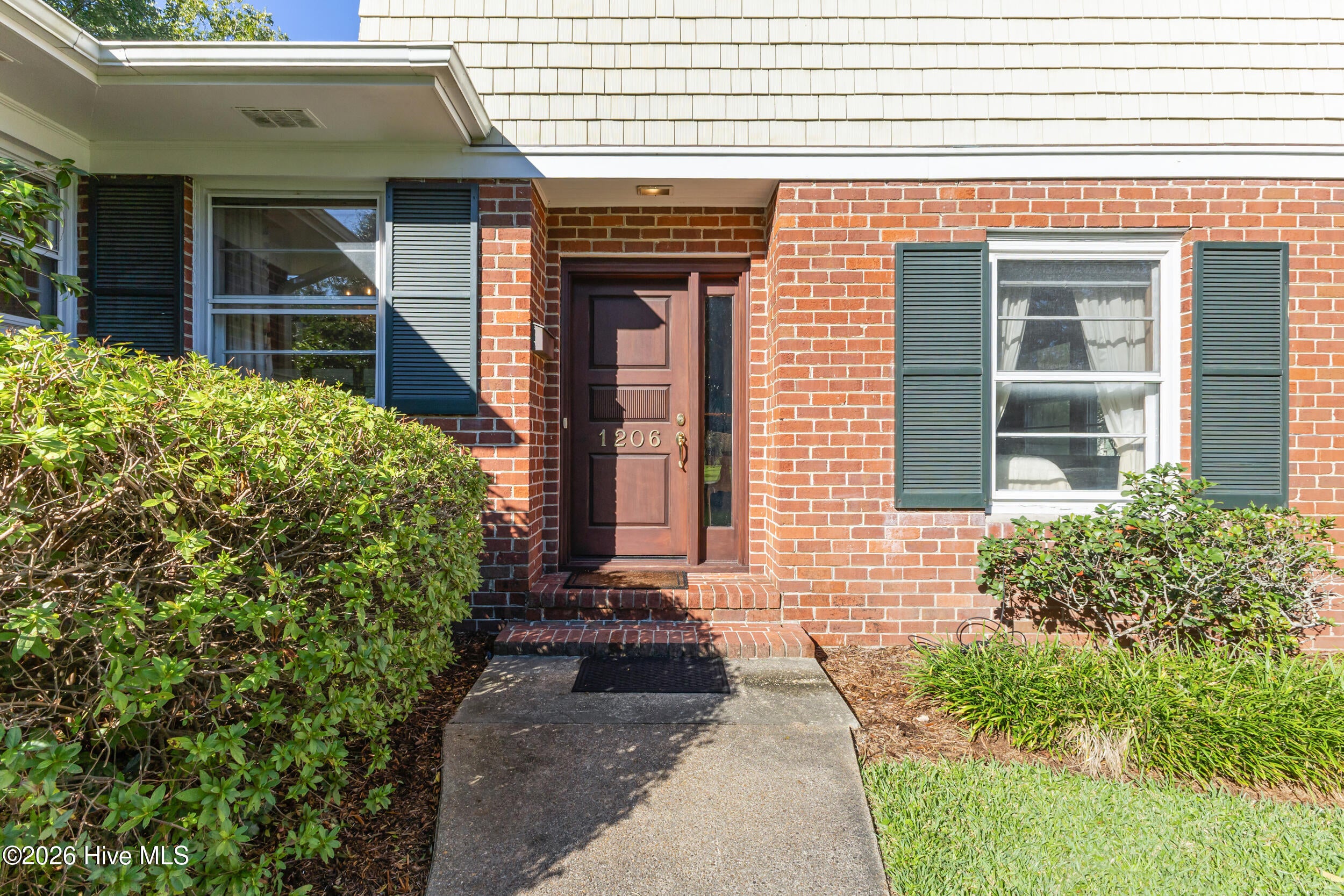 1206 Essex Drive