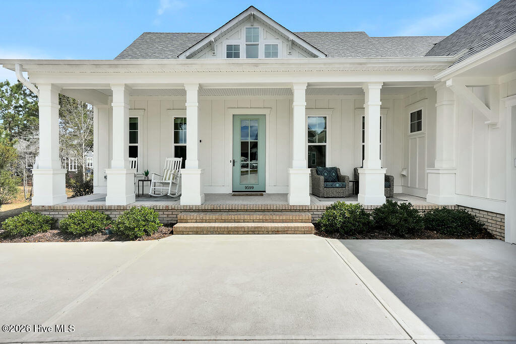 9599 Fallen Pear Lane NE