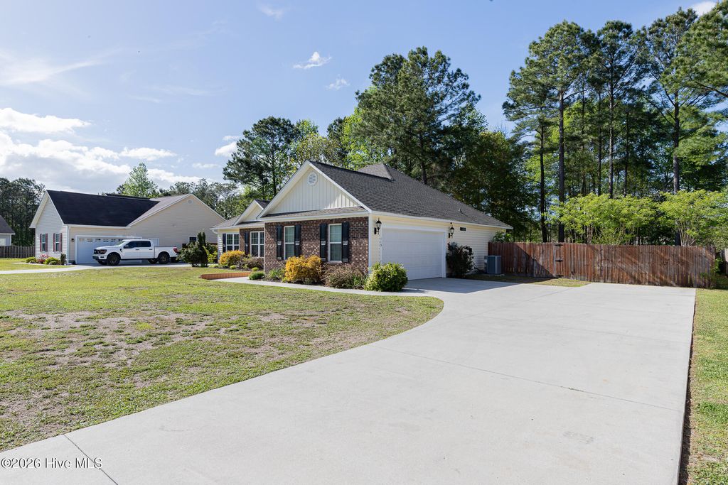 Photo of 113 Sparkling Brook Way, Jacksonville, NC 28546 (MLS # 100566489)