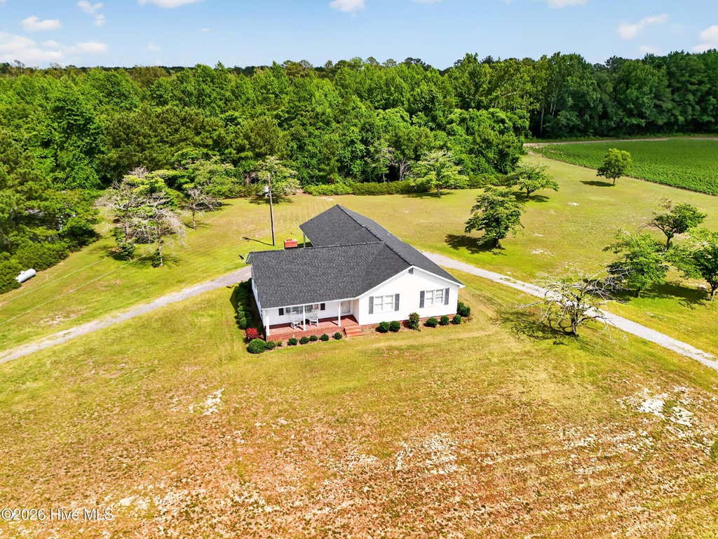 Photo of 408 Rocky Hock Creek Road, Edenton, NC 27932 (MLS # 100585895)