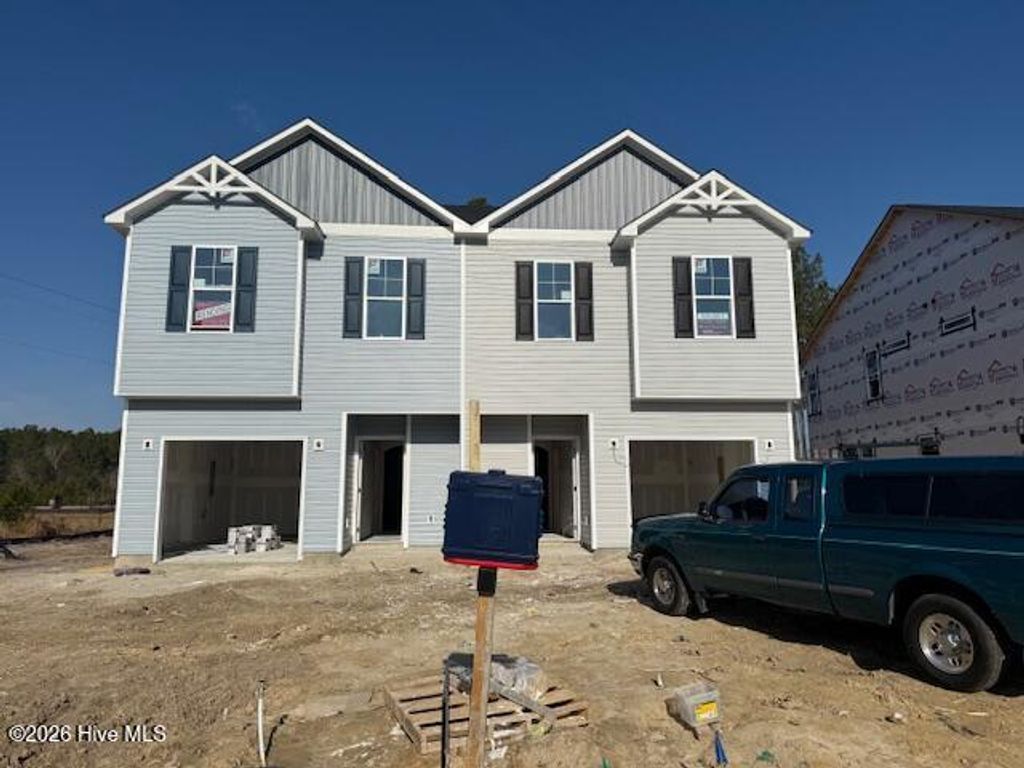 Photo of 118 Crab Claw Spit Lane, Jacksonville, NC 28546 (MLS # 100547563)