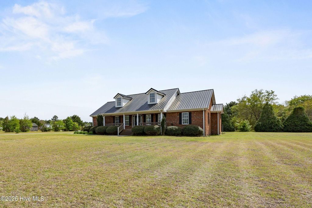 Photo of 3032 Nc-50, Beulaville, NC 28518 (MLS # 100566793)