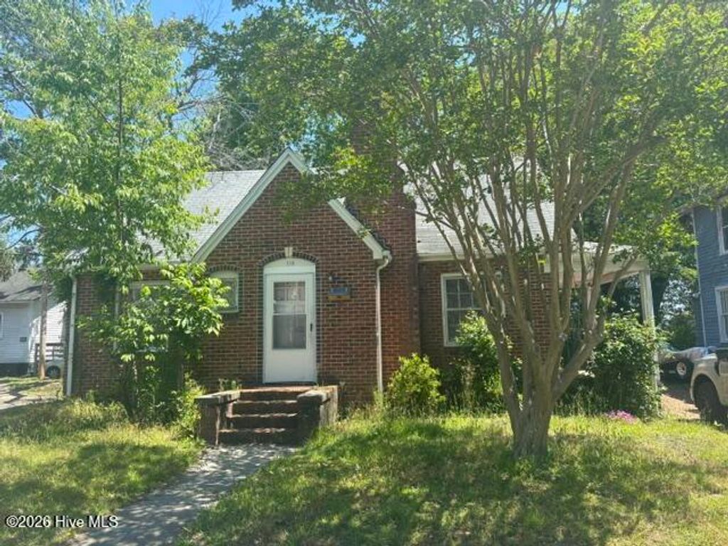 Photo of 110 Paris Avenue, Greenville, NC 27834 (MLS # 100571341)