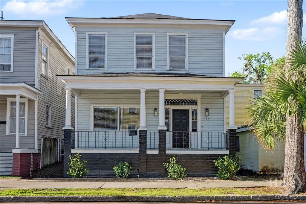 Photo of 115 W 34th Street, Savannah, GA 31401 (MLS # SA351547)