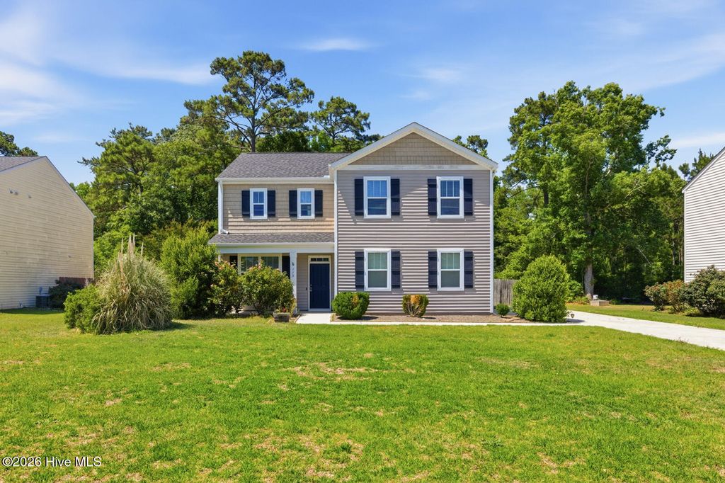 Photo of 115 Tralee Place, Holly Ridge, NC 28445 (MLS # 100566319)