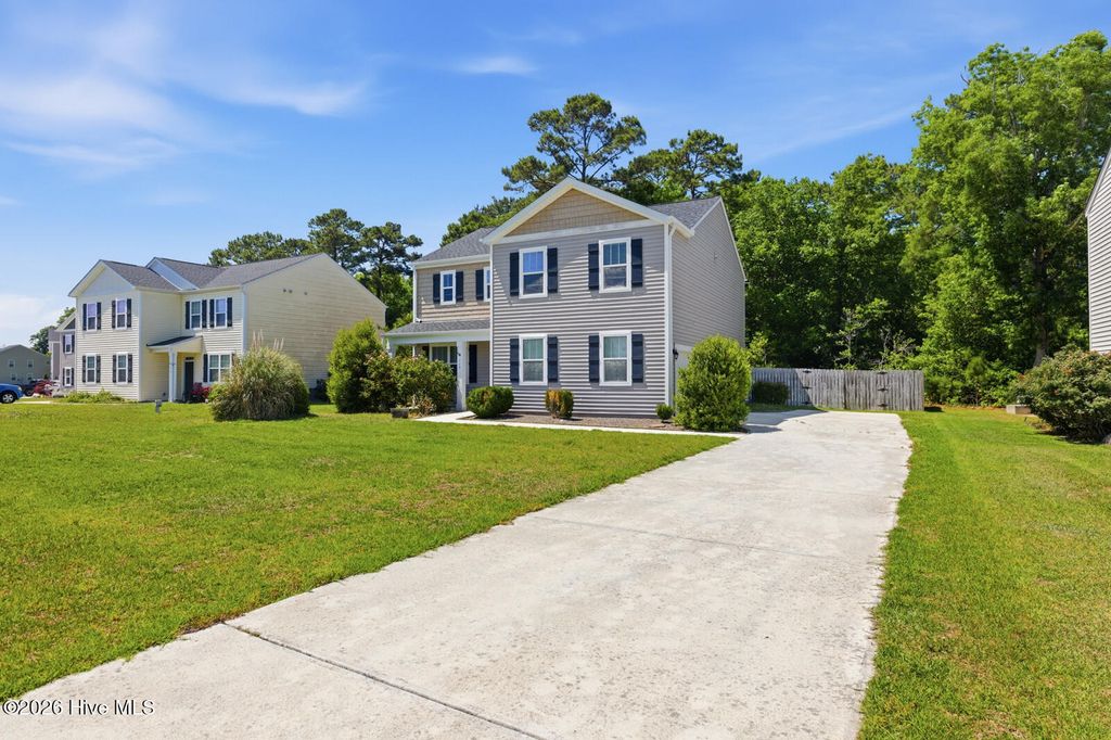 Photo of 115 Tralee Place, Holly Ridge, NC 28445 (MLS # 100566319)