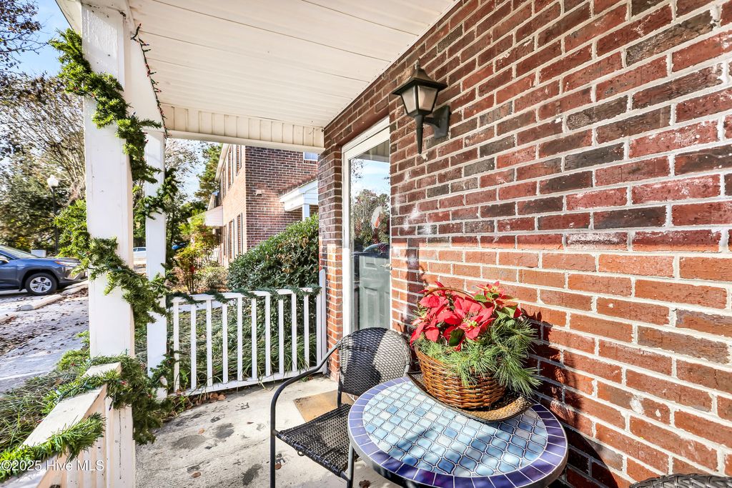 Photo of 5144 Lamppost Circle, Wilmington, NC 28403 (MLS # 100543094)