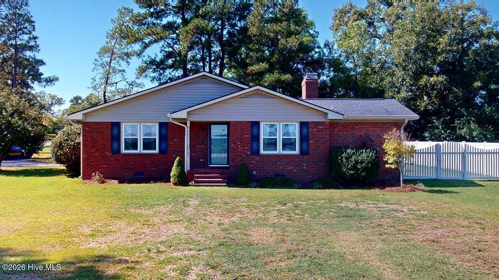 Photo of 403 N Goldsboro Street, Pikeville, NC 27863 (MLS # 100609098)