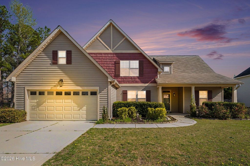 Photo of 413 Rossendale Drive, Hope Mills, NC 28348 (MLS # 100563040)