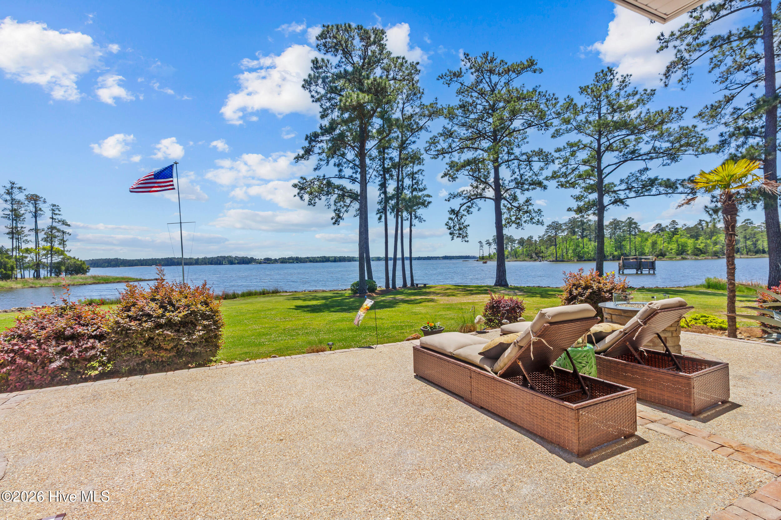 250 Hunters Point Drive