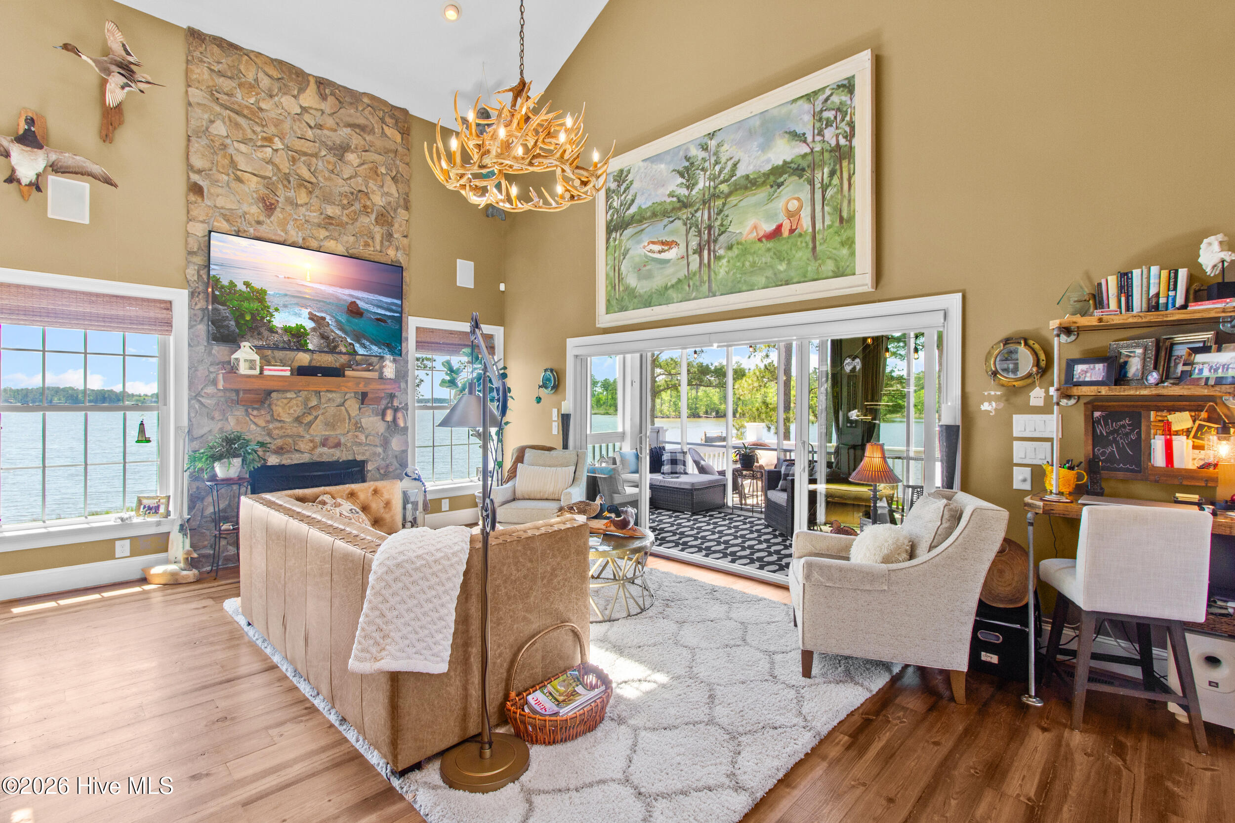 250 Hunters Point Drive