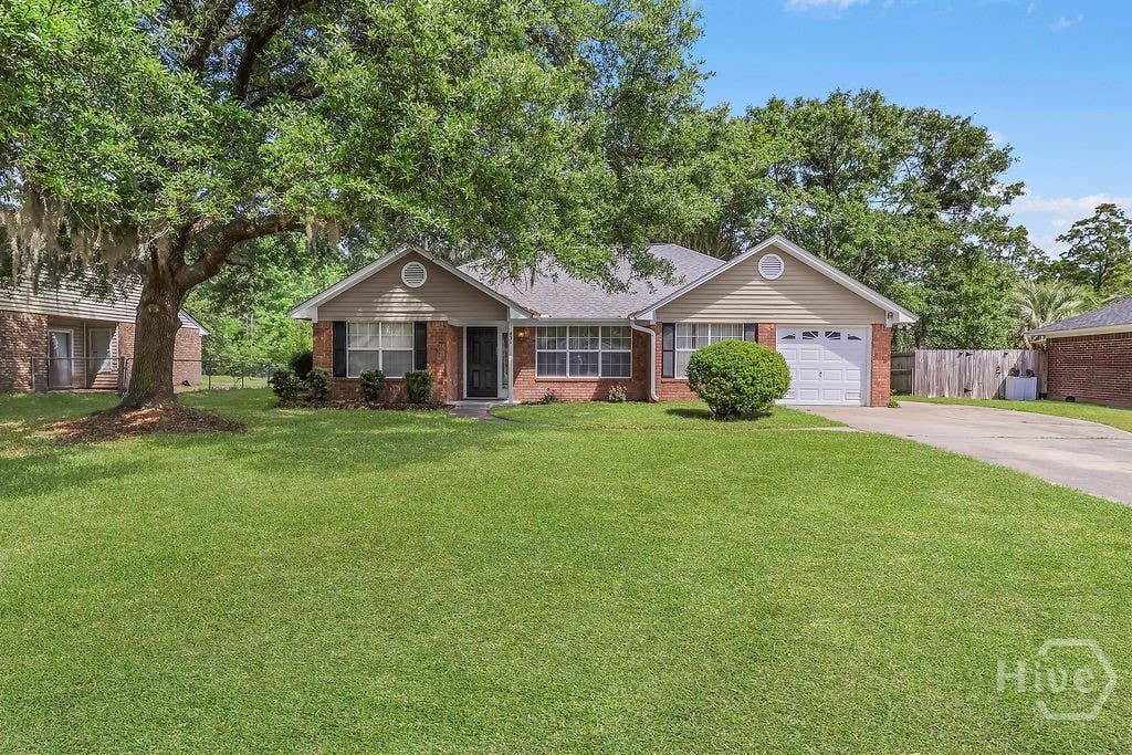 Photo of 831 Osprey Drive, Richmond Hill, GA 31324 (MLS # SA358616)