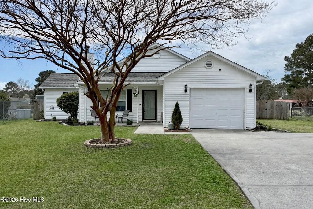 Photo of 103 Lariat Lane, Jacksonville, NC 28546 (MLS # 100559937)