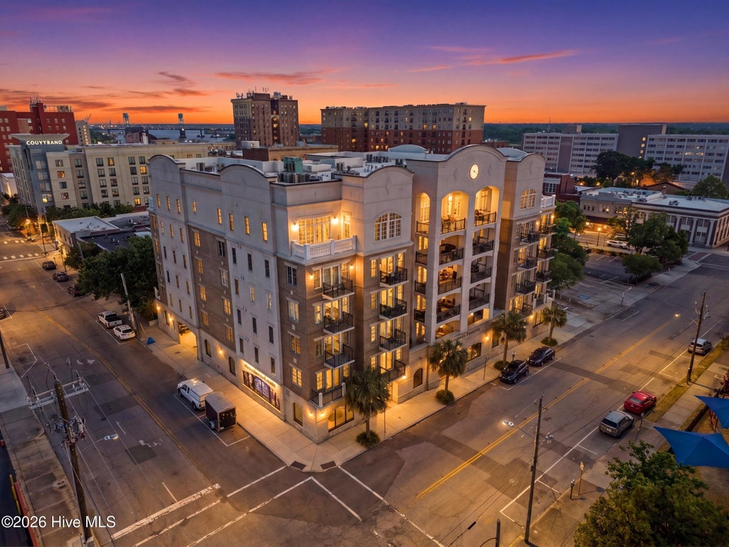Photo of 124 Walnut Street #Apt 302, Wilmington, NC 28401 (MLS # 100610059)