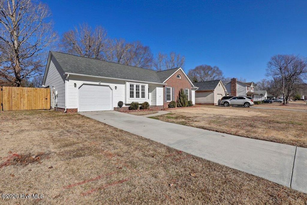 Photo of 161 Raintree Circle, Jacksonville, NC 28540 (MLS # 100557647)