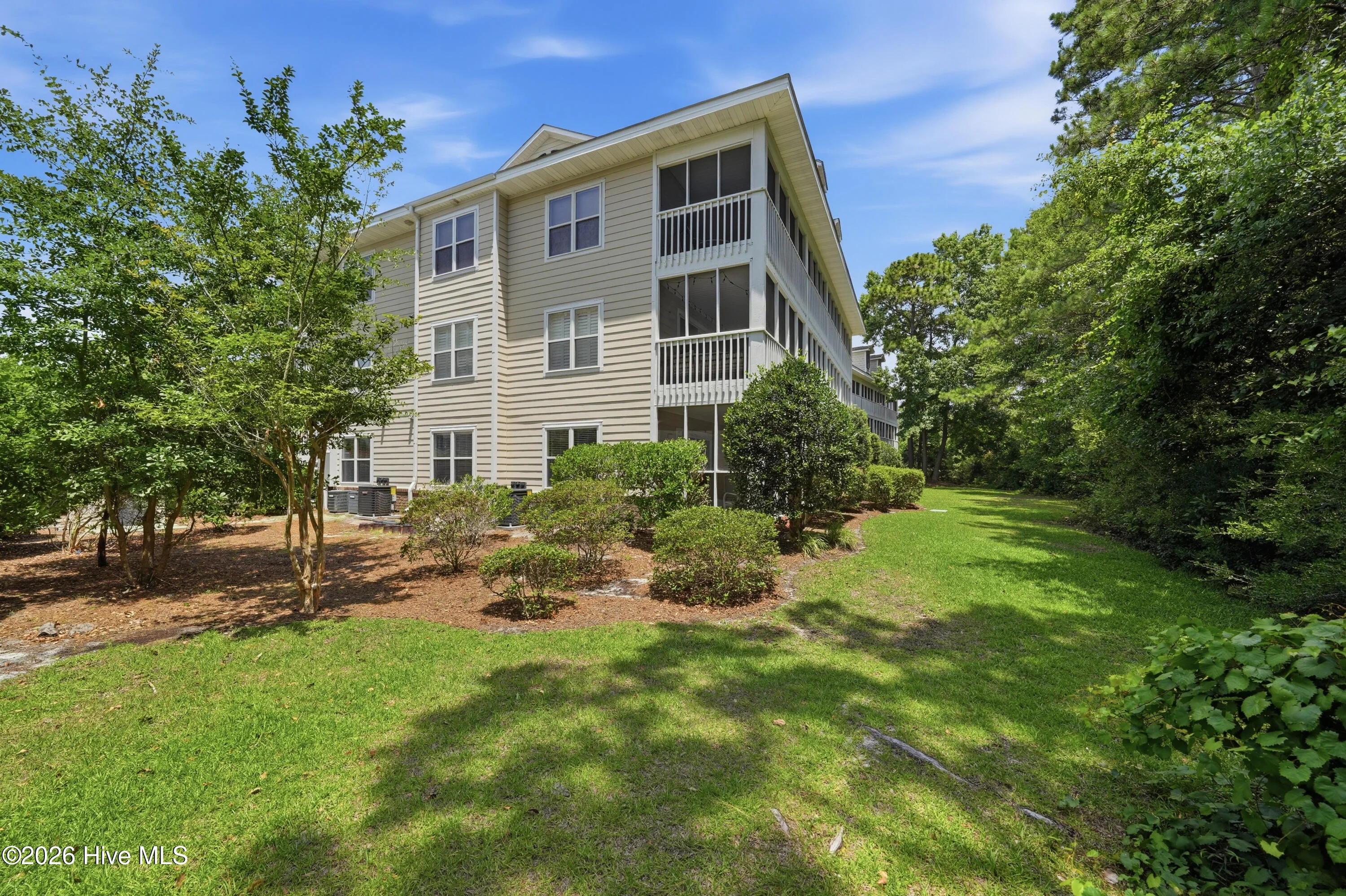 3350 Club Villas Drive Unit # 2002