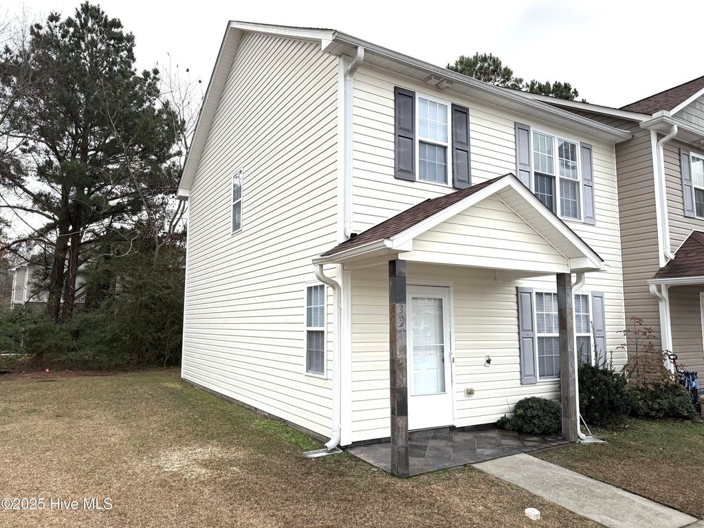 Photo of 301 Comanche Trail, Havelock, NC 28532 (MLS # 100545952)