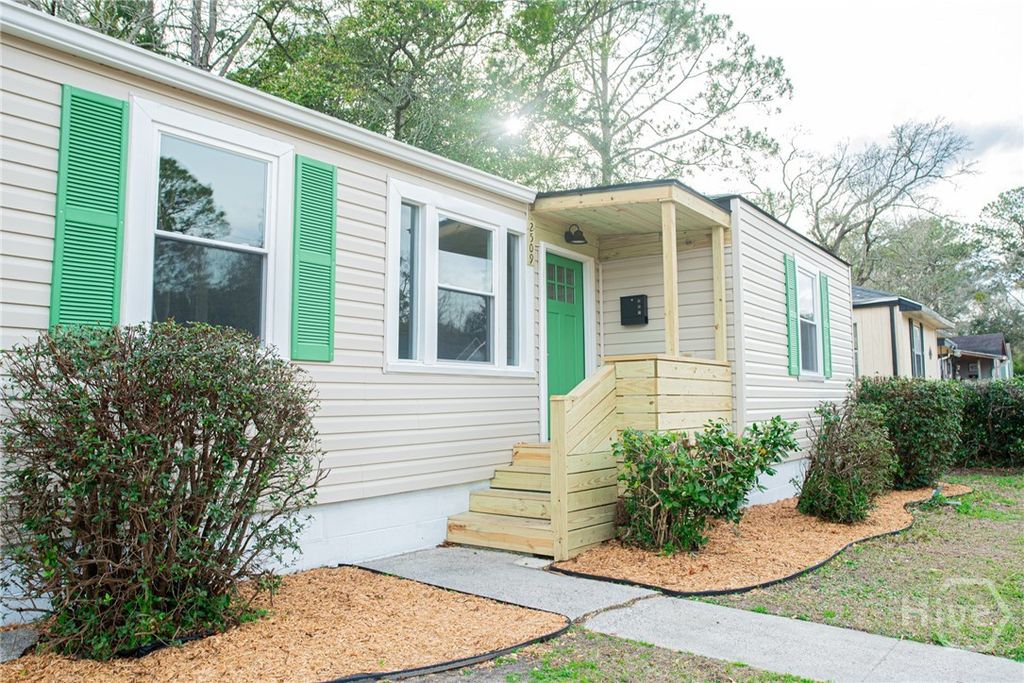 Photo of 2509 Louisiana Avenue, Savannah, GA 31404 (MLS # SA350087)