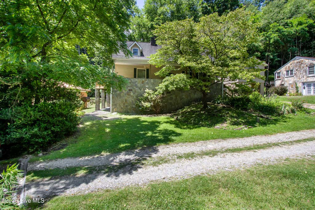Photo of 95 Cherokee Avenue, Andrews, NC 28901 (MLS # 100586757)