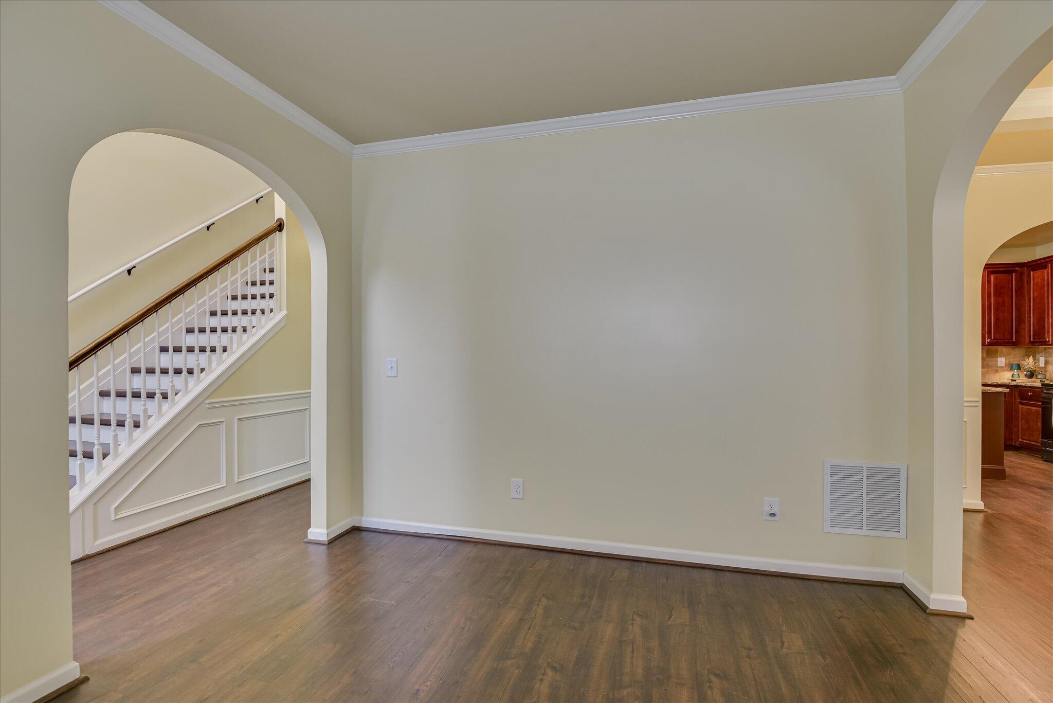 2789 Huntcliffe Drive