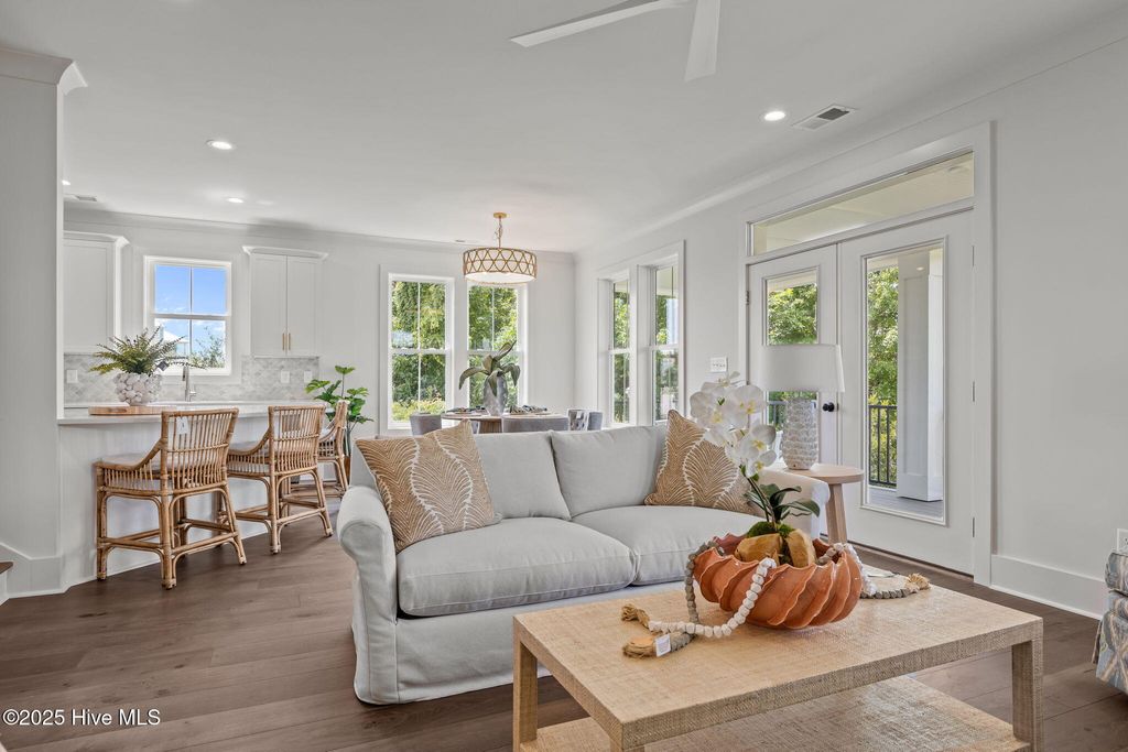 Photo of 609 Cannonsgate Drive, Newport, NC 28570 (MLS # 100472753)