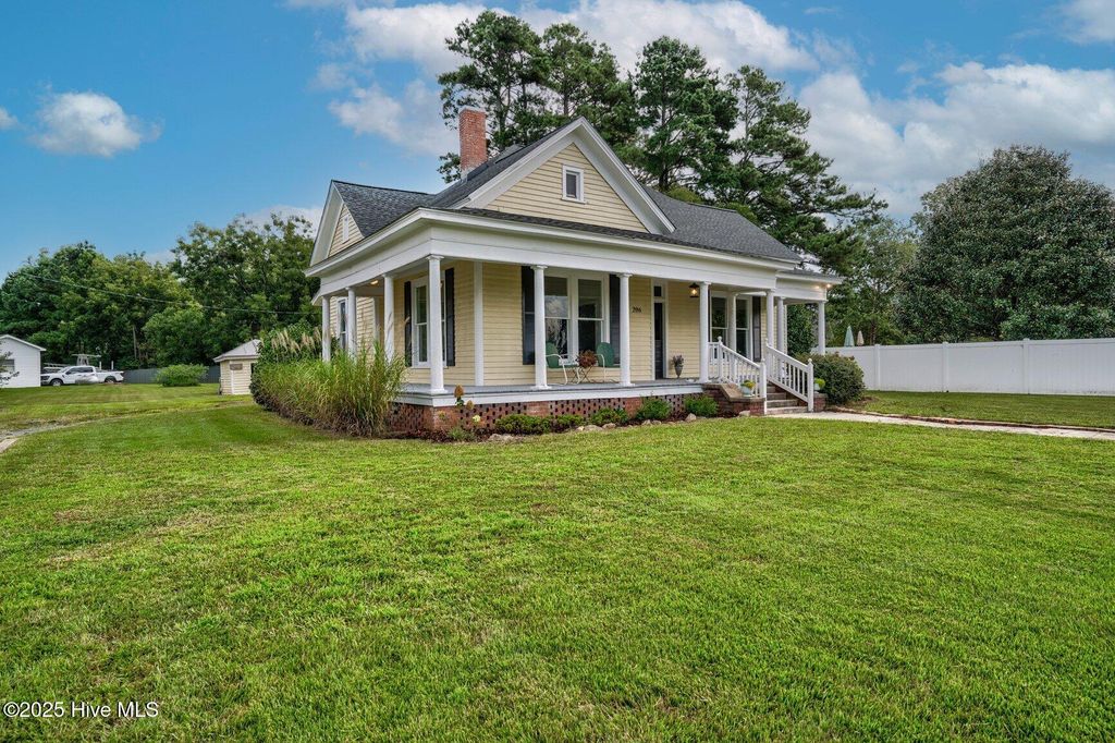 Photo of 206 W Blalock Road, Lucama, NC 27851 (MLS # 100567220)