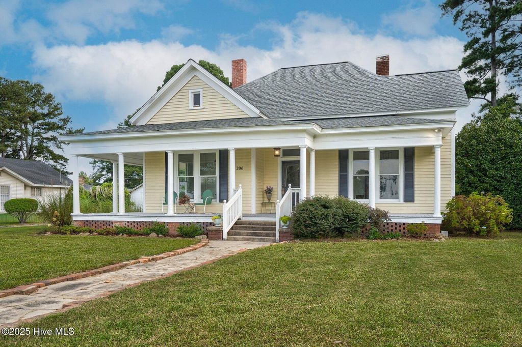 Photo of 206 W Blalock Road, Lucama, NC 27851 (MLS # 100567220)