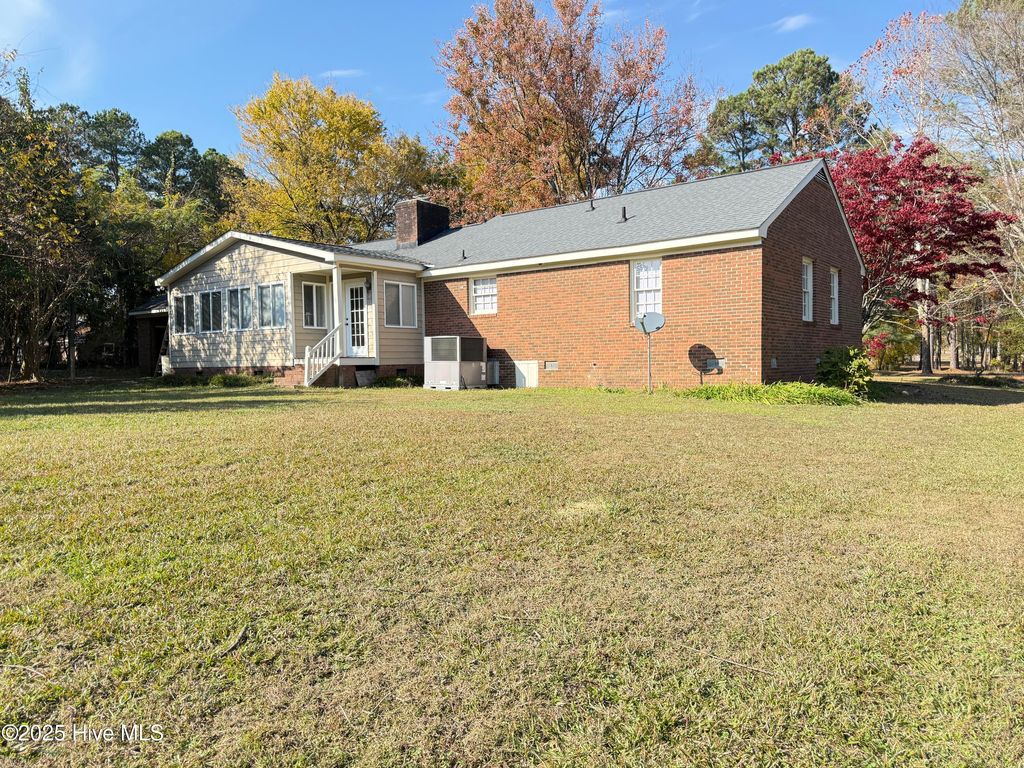 Photo of 2001 Reges Store Road, Nashville, NC 27856 (MLS # 100546212)