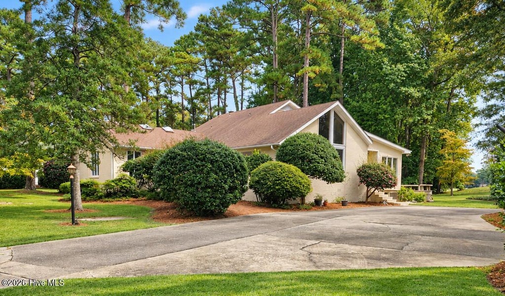 Photo of 4503 W Fairway Drive, Trent Woods, NC 28562 (MLS # 100609384)
