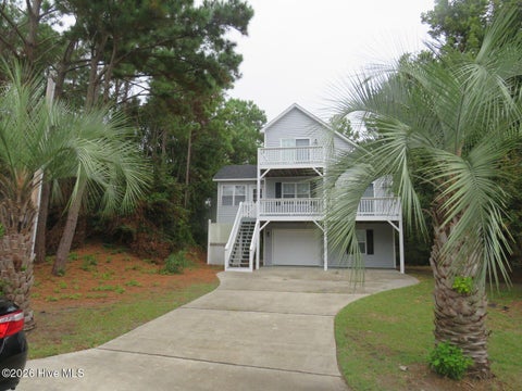 Homes For Rent - 208 Stroud Street<br/> Emerald Isle, NC 28594