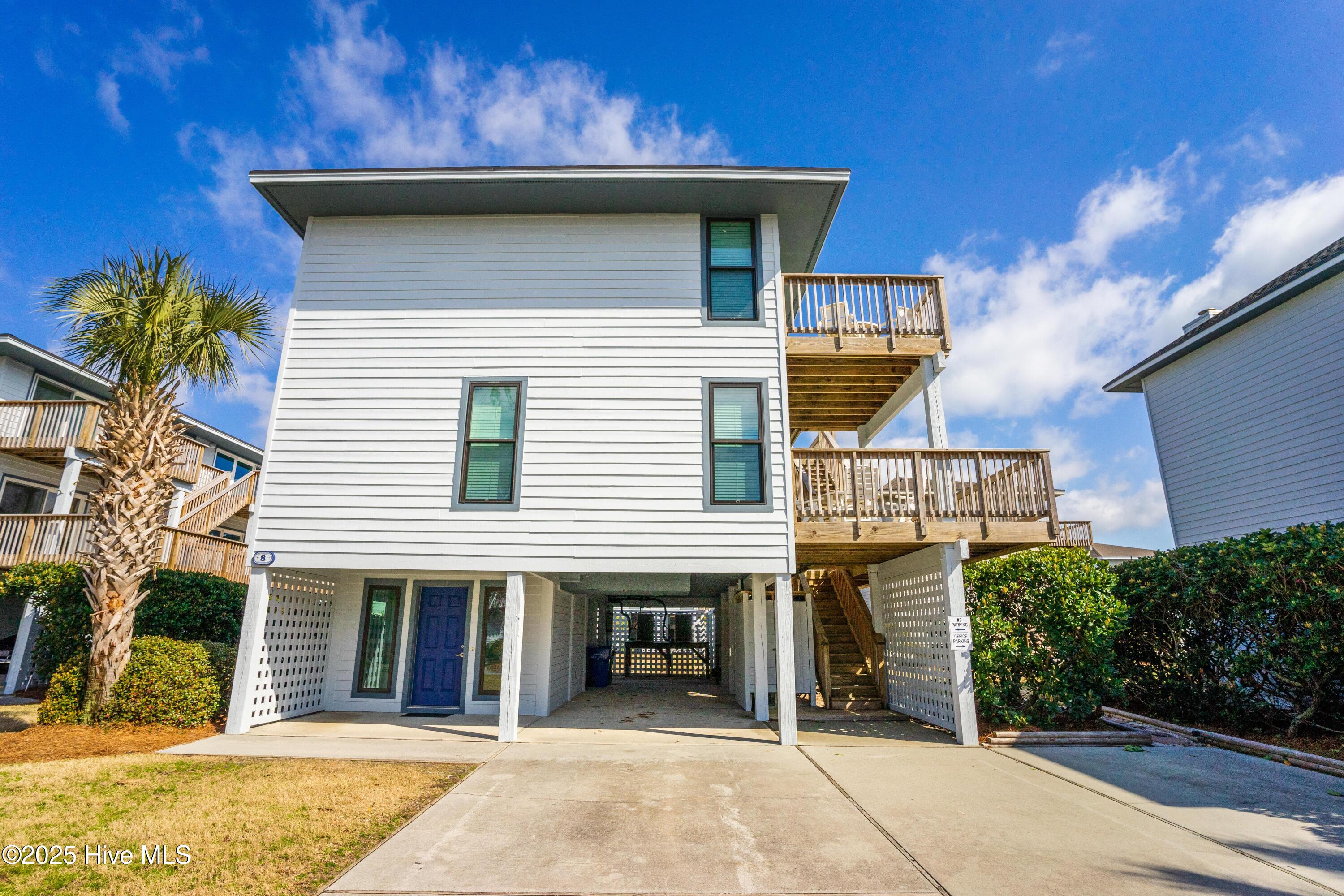 8 Sea Oats Lane