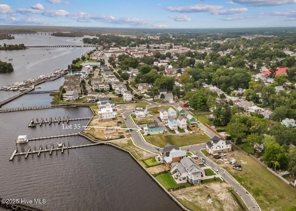 Photo of 602 Front Street, Washington, NC 27889 (MLS # 100487556)