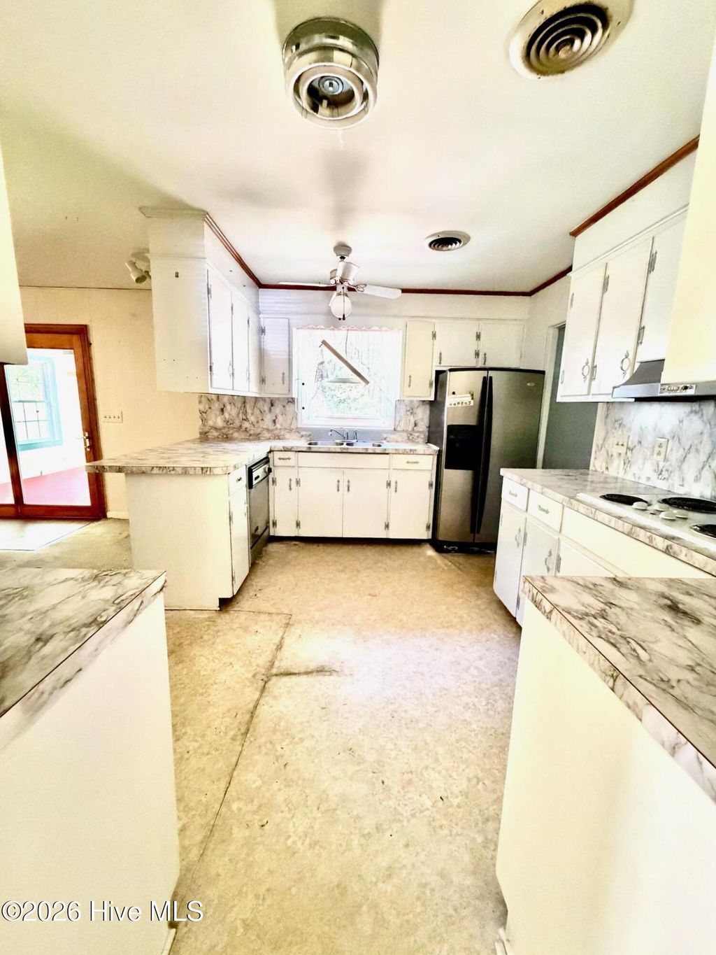 Photo of 1202 Forest Drive, Trent Woods, NC 28562 (MLS # 100571469)