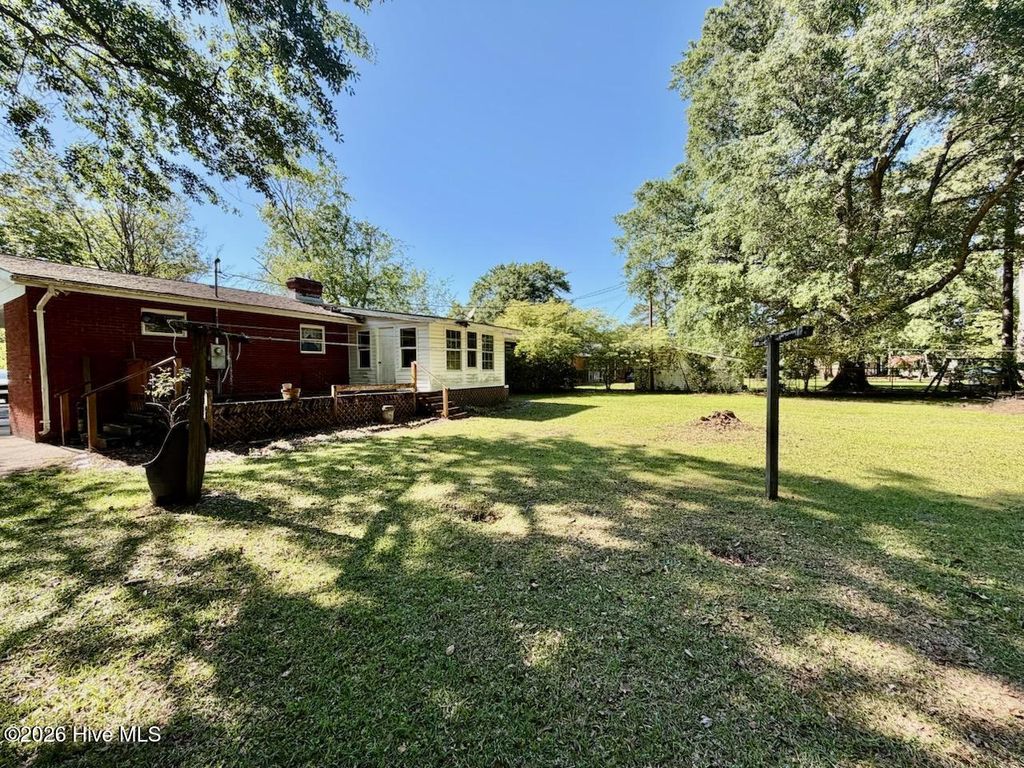 Photo of 1202 Forest Drive, Trent Woods, NC 28562 (MLS # 100571469)