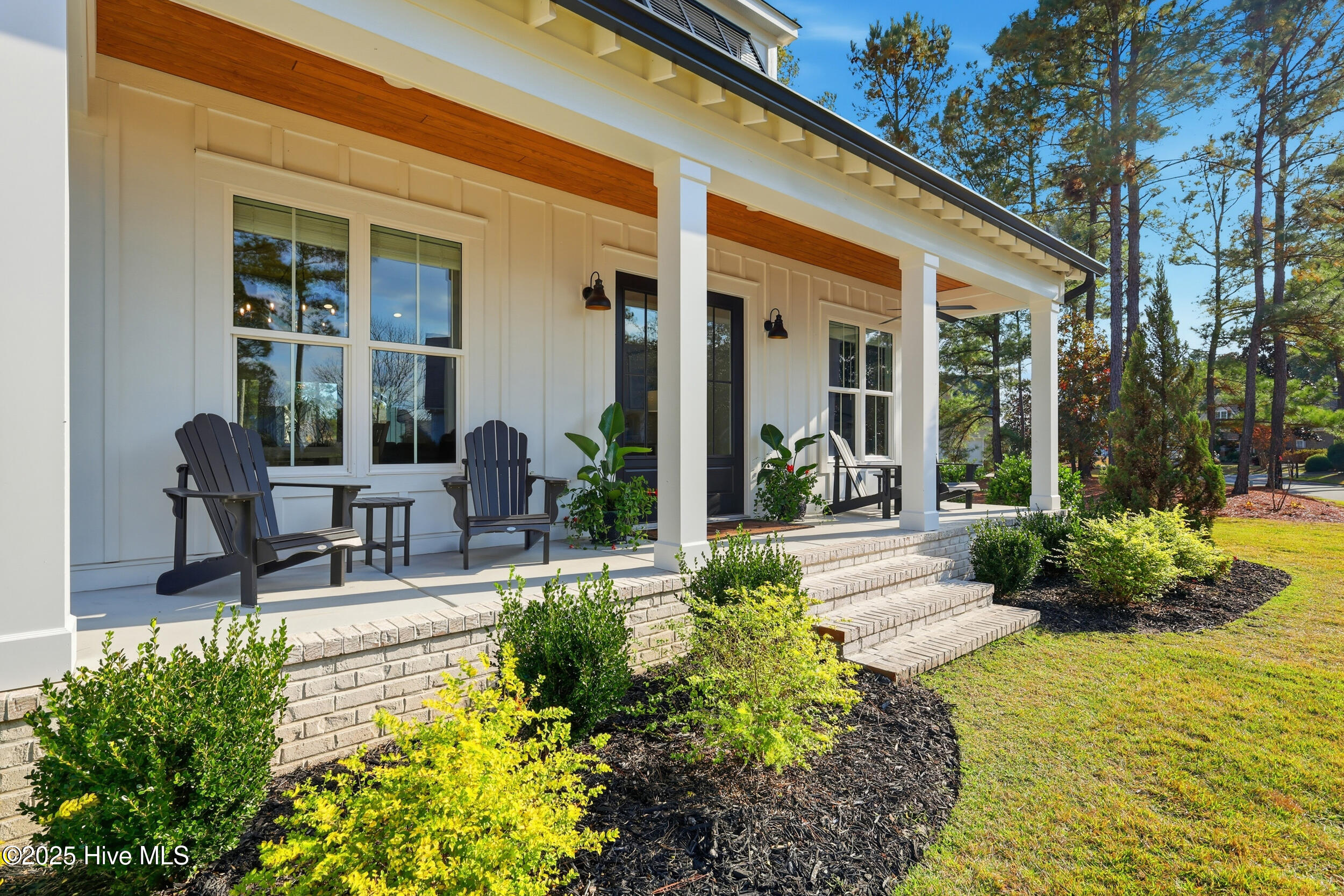 1013 Greymoss Lane SE