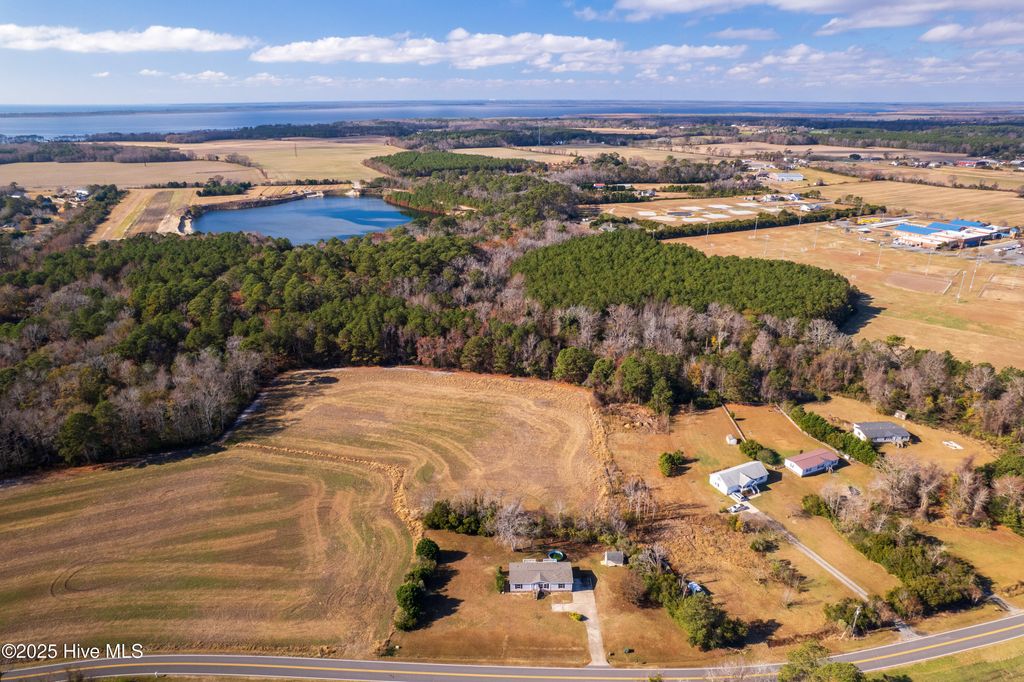 Photo of 298 Jarvisburg Road, Jarvisburg, NC 27947 (MLS # 100543245)