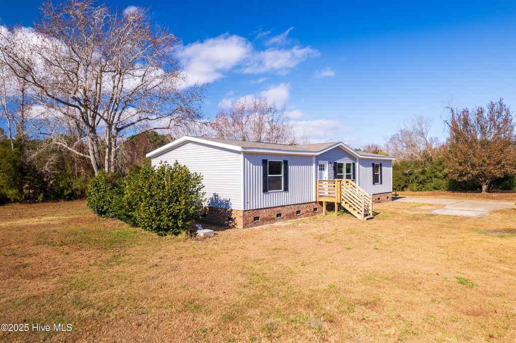 Photo of 298 Jarvisburg Road, Jarvisburg, NC 27947 (MLS # 100543245)