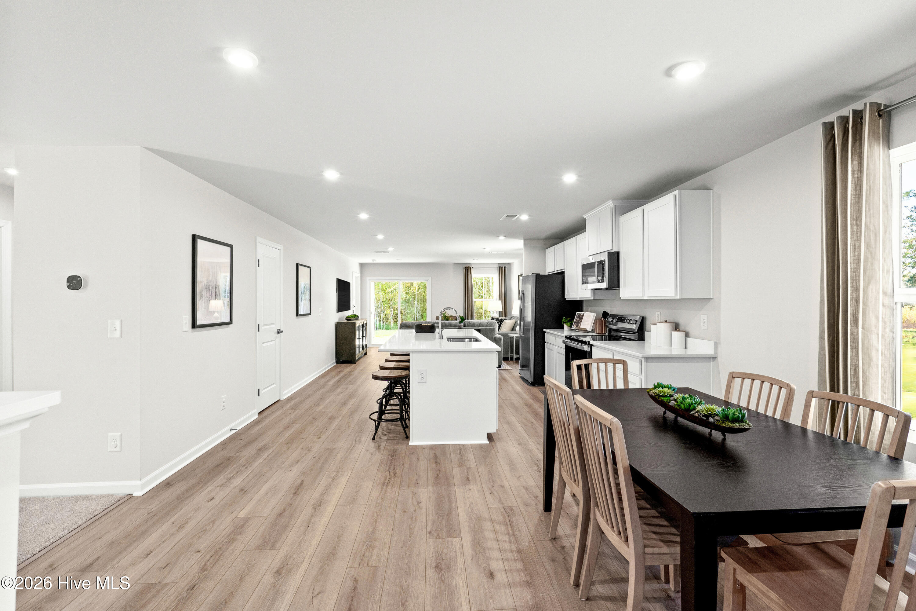 529 Bell Creek Avenue NE