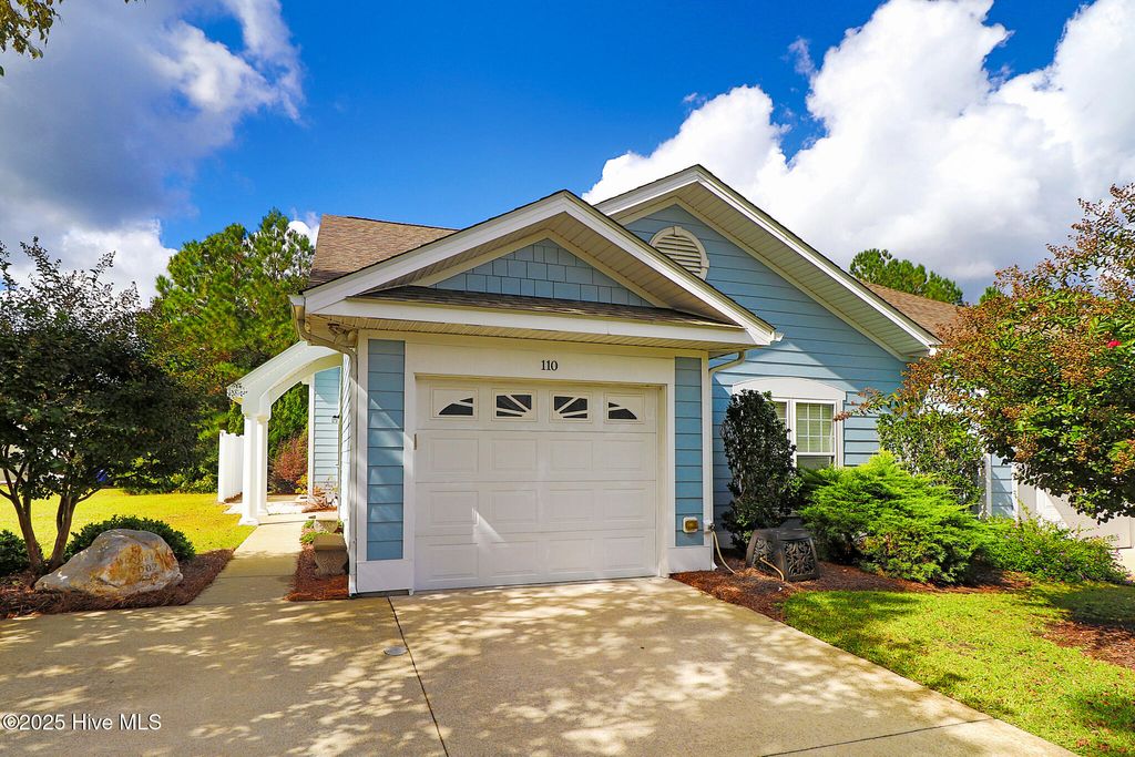 Photo of 110 Treasure Cove, Newport, NC 28570 (MLS # 100533981)