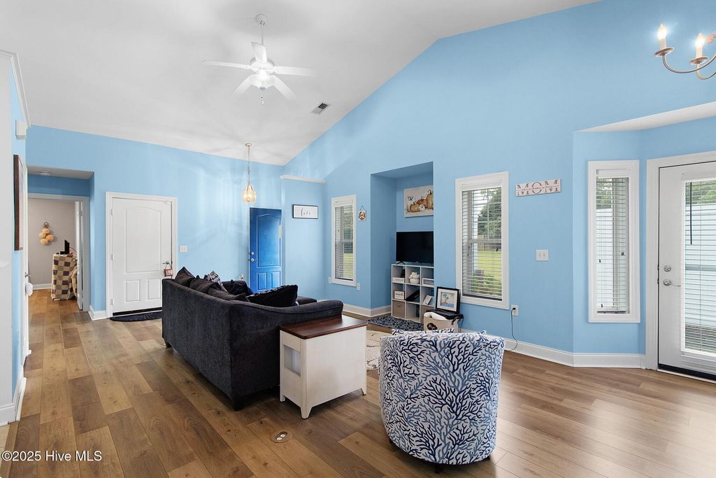 Photo of 110 Treasure Cove, Newport, NC 28570 (MLS # 100533981)