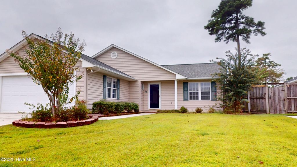 Photo of 2104 Colony Plaza, Jacksonville, NC 28546 (MLS # 100531678)