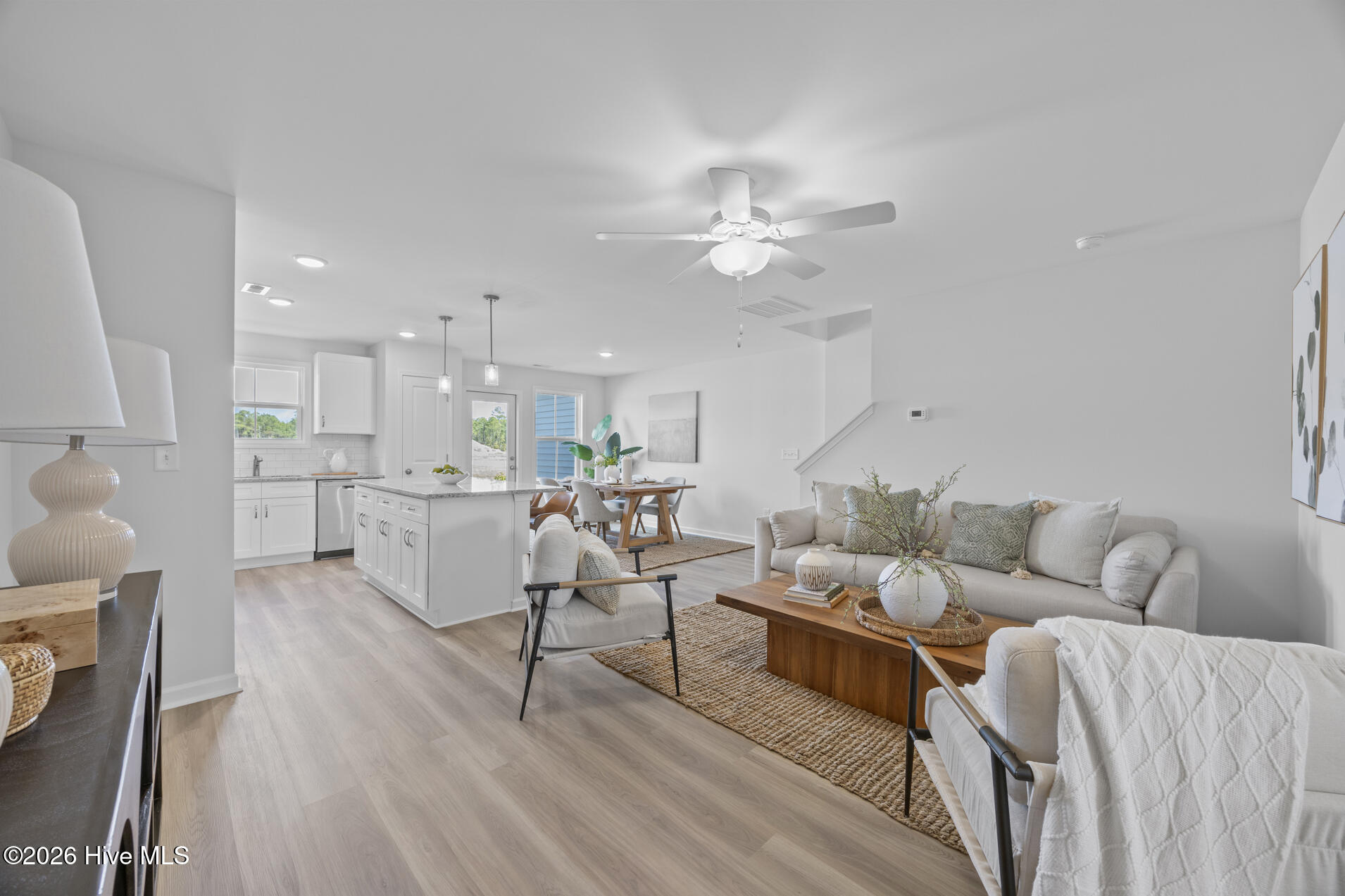 39 W Pioneer Way 113