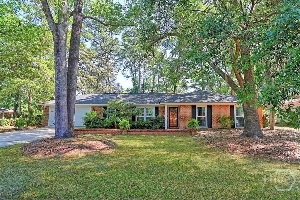 Photo of 122 Talbot Road, Savannah, GA 31410 (MLS # SA353471)