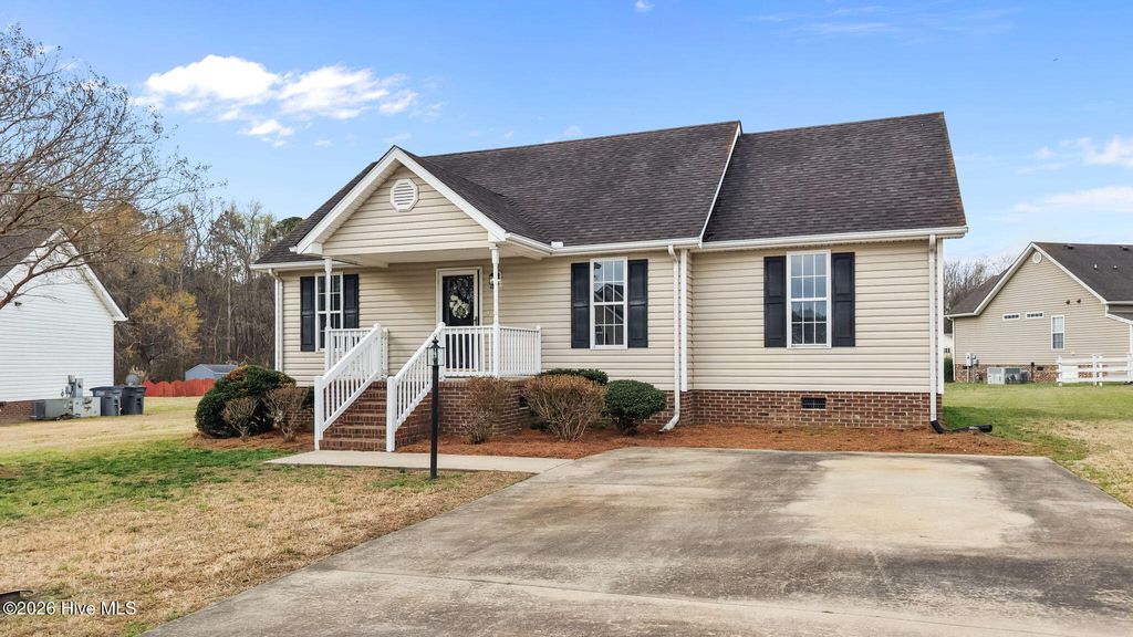 Photo of 109 Doves Mount Circle, Rocky Mount, NC 27801 (MLS # 100560200)