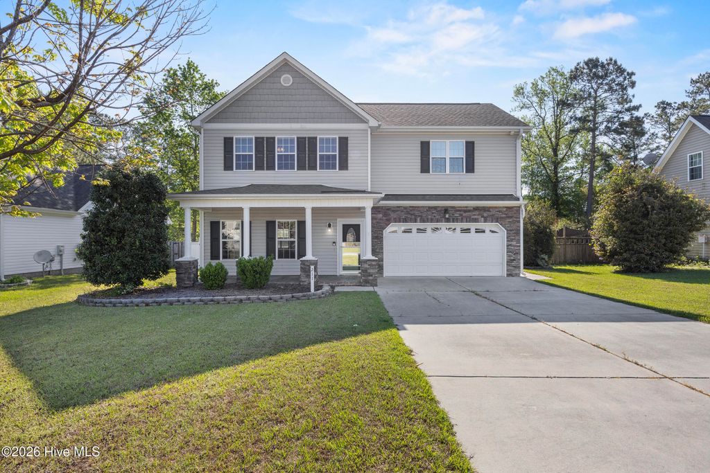 Photo of 211 Wedgefield Circle, Maple Hill, NC 28454 (MLS # 100567741)