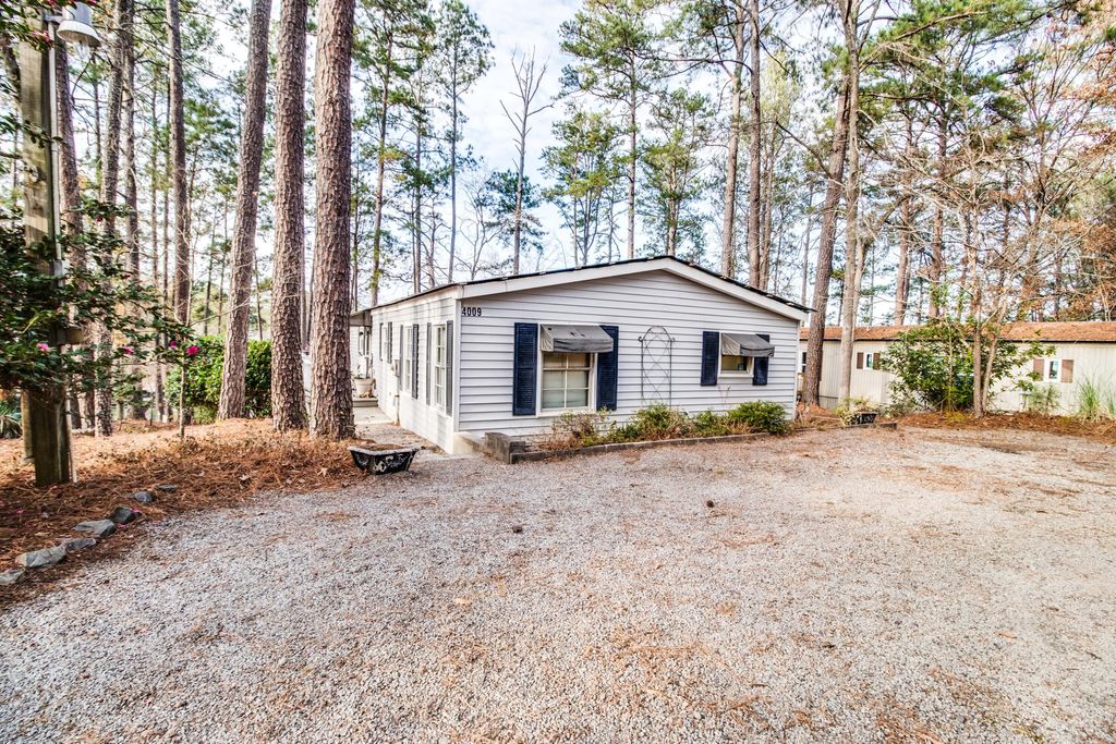 Photo of 4009 Harbor Point Road, Appling, GA 30802 (MLS # 550406)