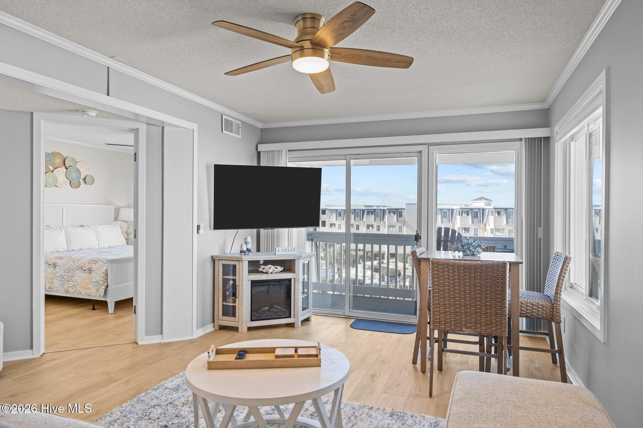 1904 E Fort Macon Road 386